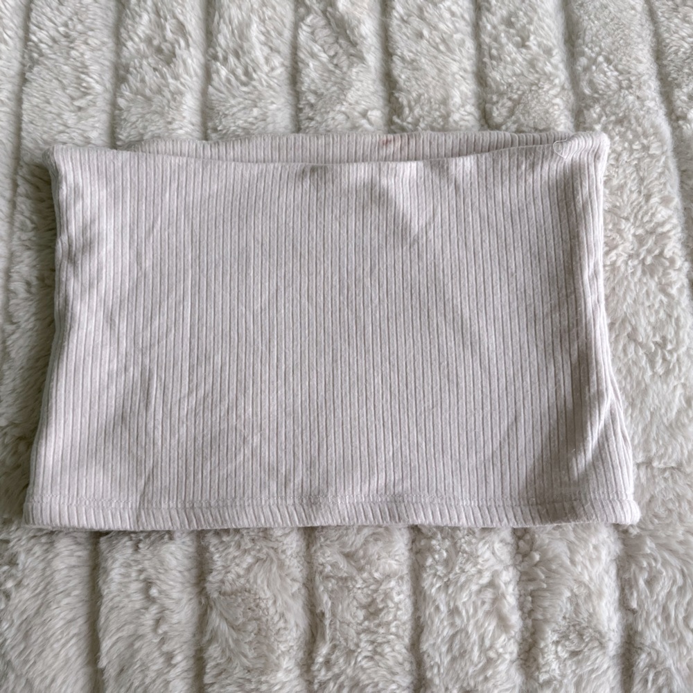 Emma & Sam Cropped White Bandeau Top